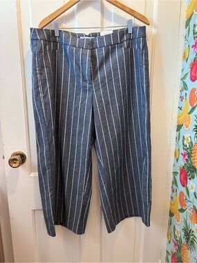 cleo NWT Navy and White Vertical Pinstripe Trousers